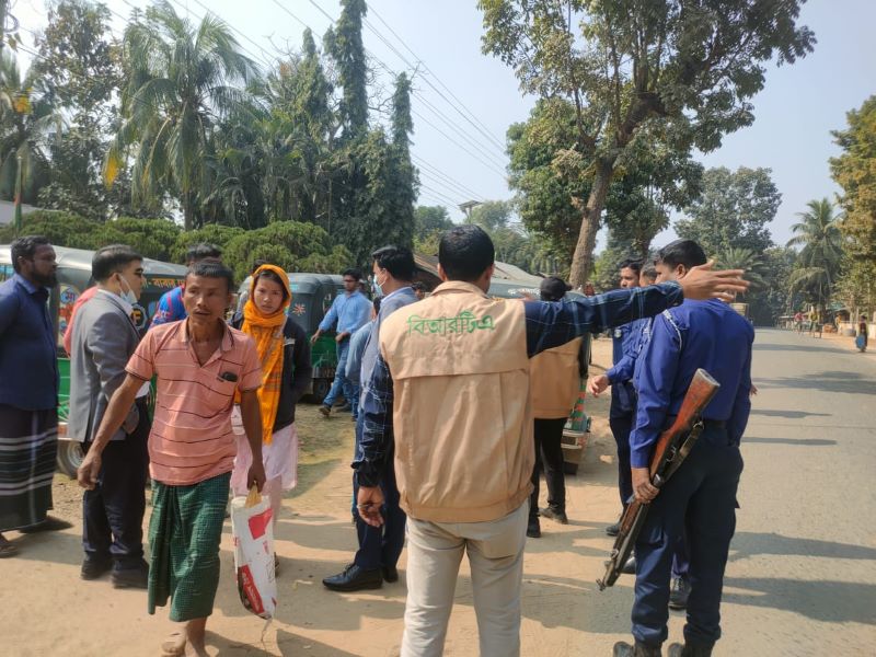 রামগড়ে বিআরটিএ চট্টগ্রামের বিশেষ অভিযান